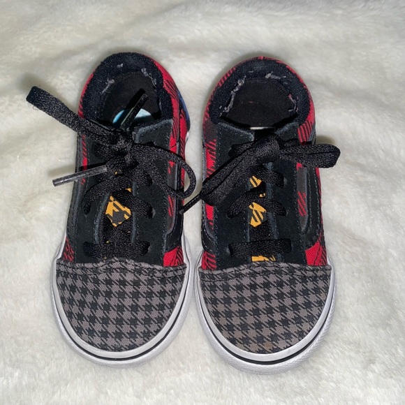 Vans - Picture 7 of 8